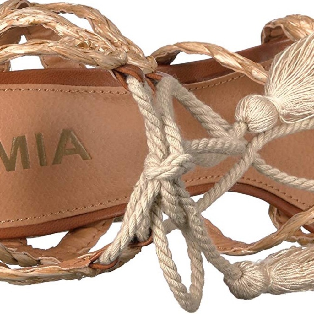 MIA ‘Gia’ Raffia Sandals - Picture 6 of 7